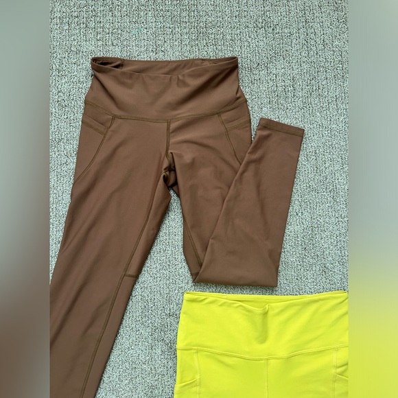 OLD NAVY ACTIVE: 2 Powersoft high-rise leggings 7/8 ankle w/ pockets - size M - Picture 3 of 7